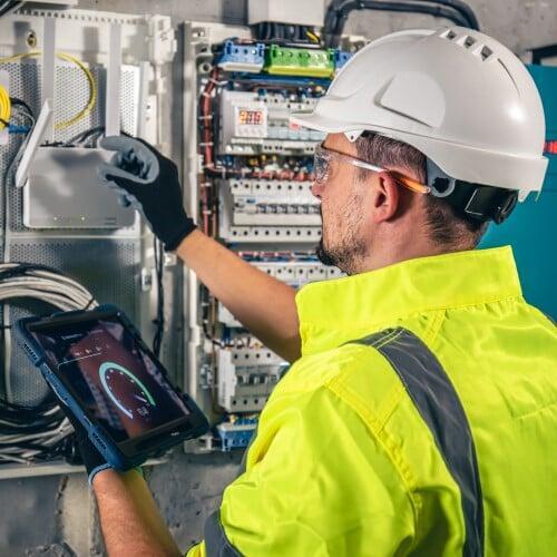 How a Brooklyn Electrician Team Went From Sticky Notes to 95% Faster Payments